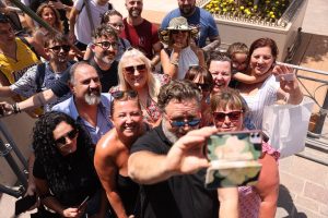 Russell Crowe's Indoor Garden Party in Valletta | Mediterrane Film Festival 